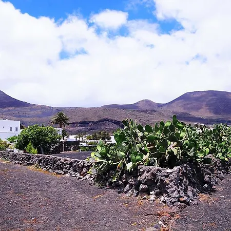 Lantställe Volcan Rural Máguez